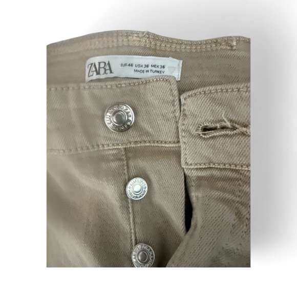 Zara Beige Button-Front Trousers - Picture 2 of 3